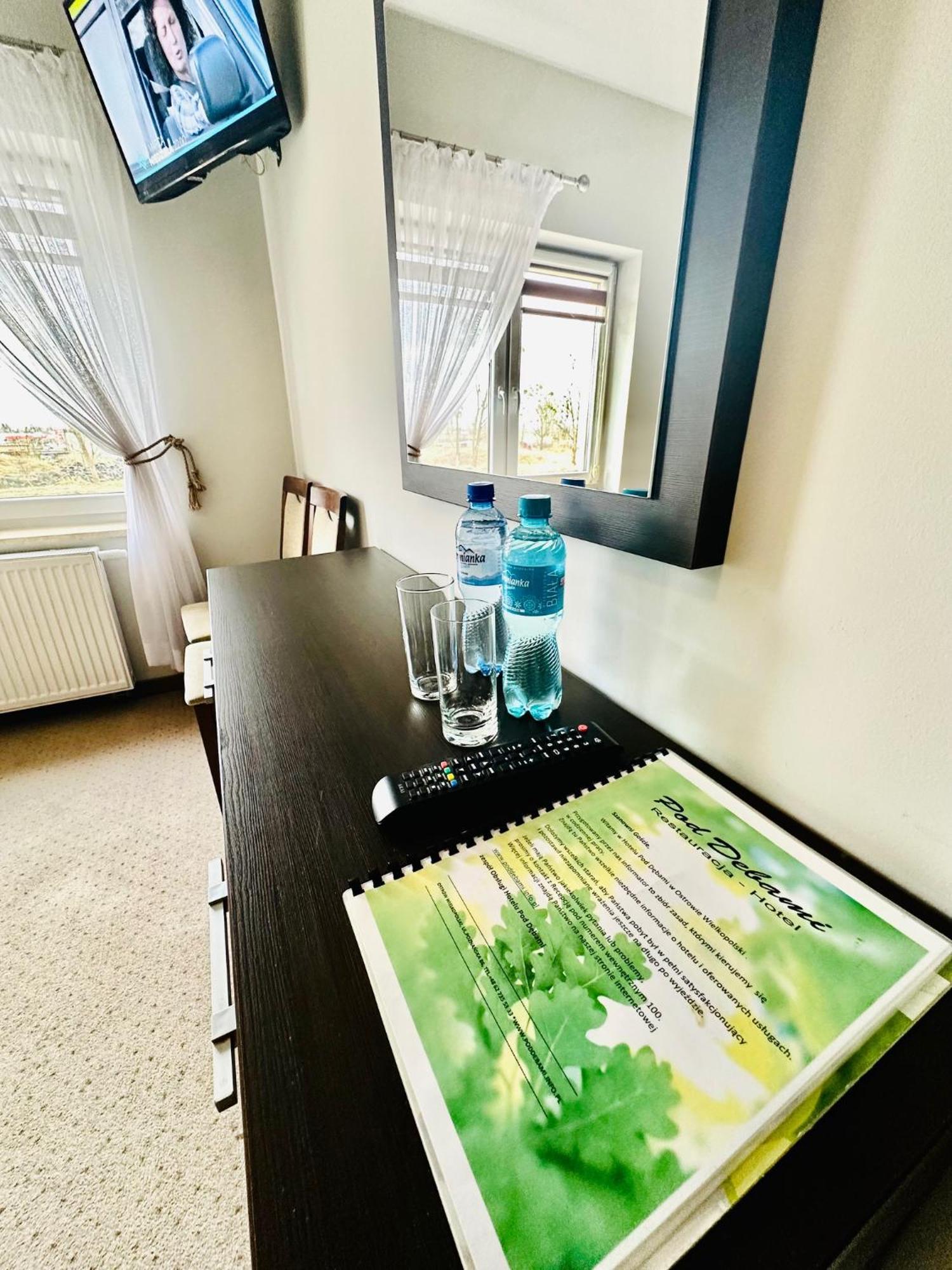 Hotel Pod Debami Ostrow Wielkopolski Luaran gambar